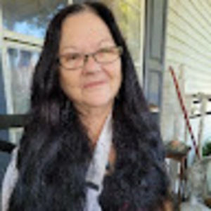 Meet your Posher, Tina